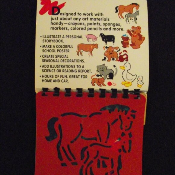 LARGE LOT OF STENCILS - Picture 7 of 15